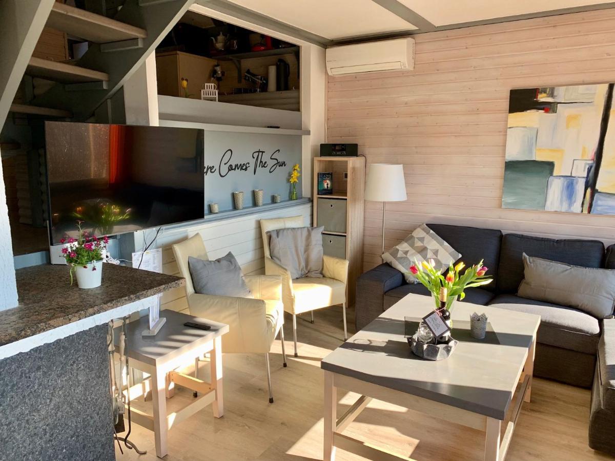 Idylle Seepark - Haus Mit Pool Und Fasssauna Kirchheim  Bagian luar foto